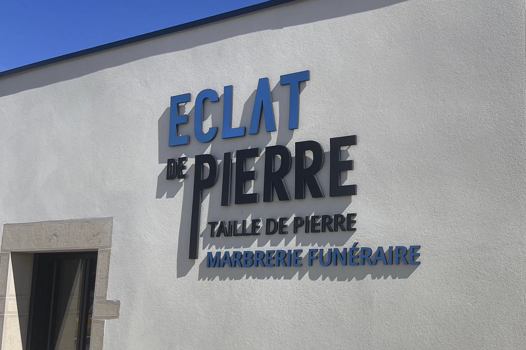 Création d’enseignes professionnelles pour commerces et entreprises